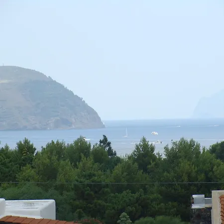 Noir Vulcano (Isola)