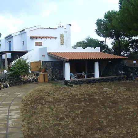 Noir Vulcano (Isola)